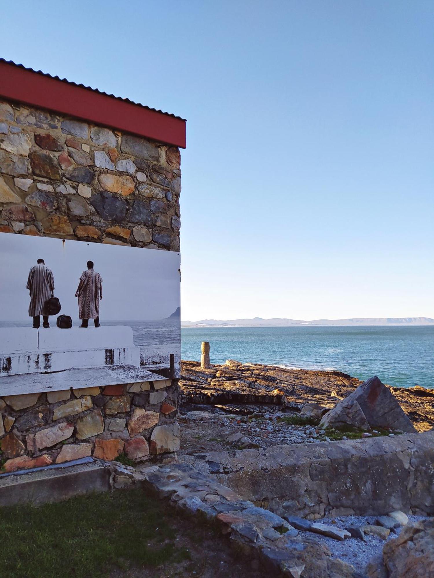 Apartment At Hermanus Waterfront エクステリア 写真