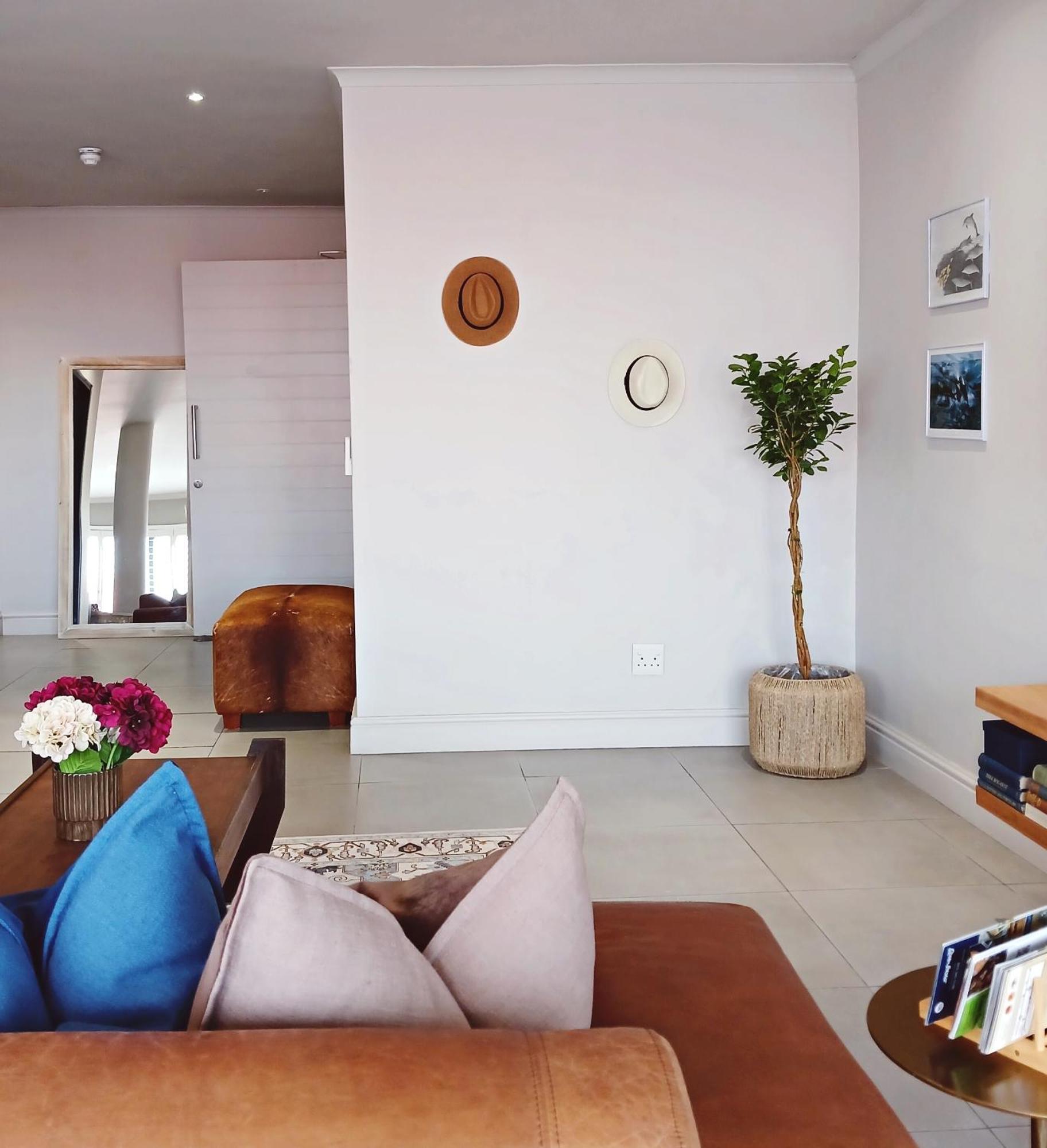 Apartment At Hermanus Waterfront エクステリア 写真